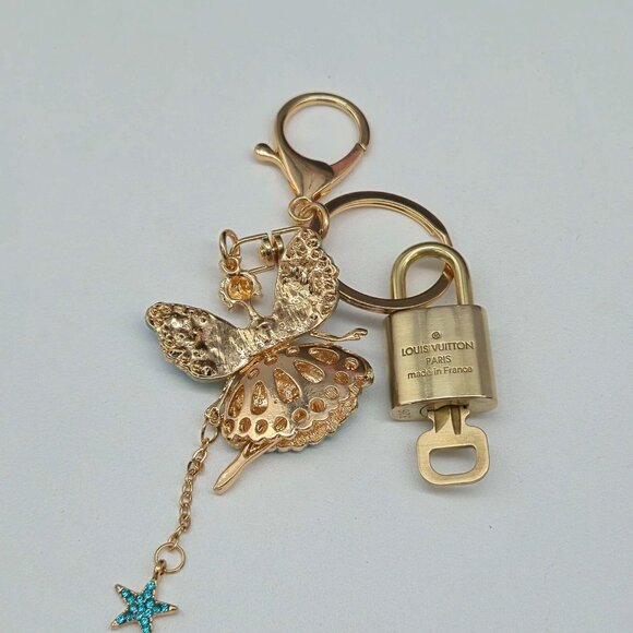 Authentic Louis Vuitton Lock & Key with unbranded Bagcharm, Keycharm, Keychain - Picture 6 of 9